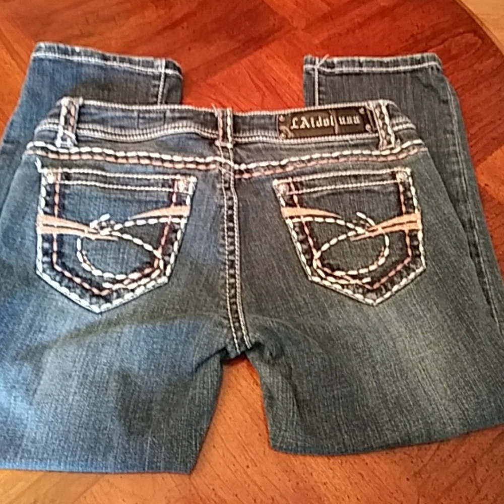 L A Idol USA capris